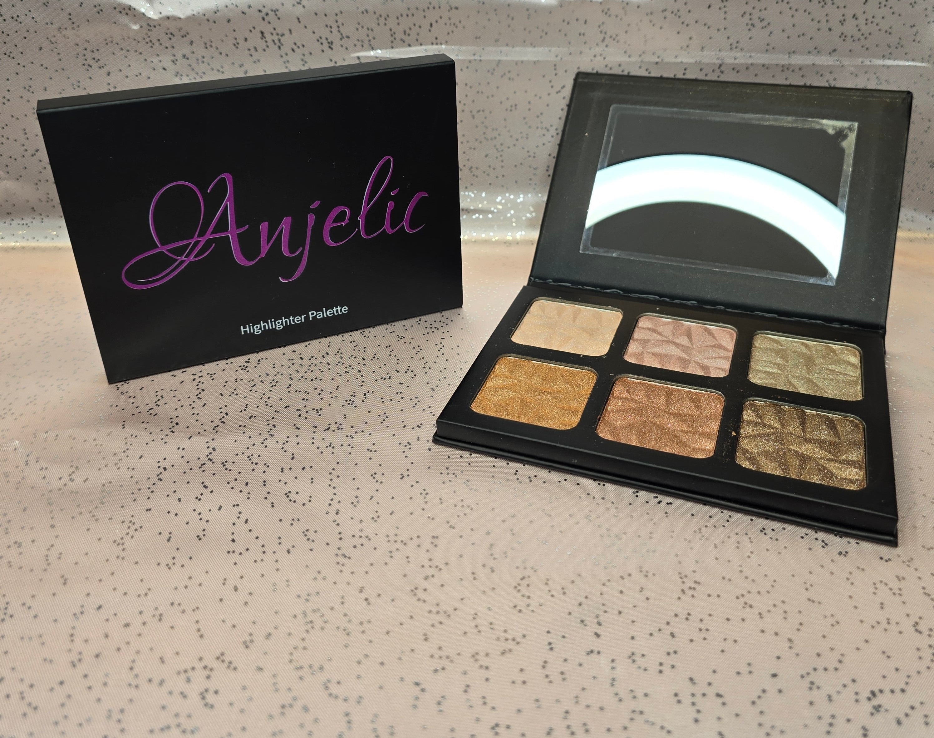Anjelic Beauty Collection: Highlighter Palette