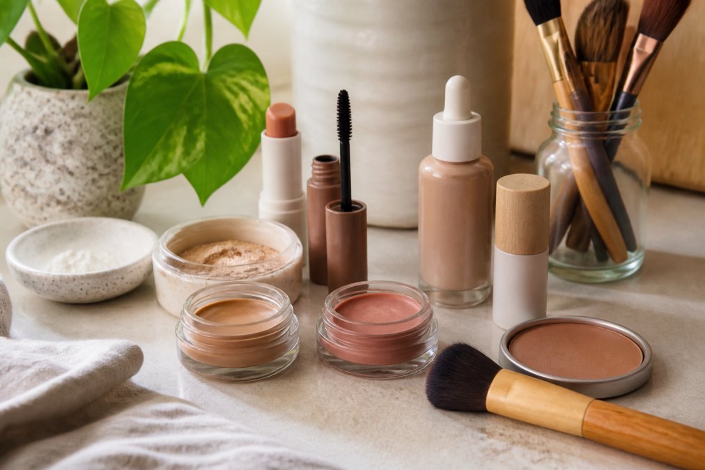 Urban Decay Alternatives for Natural Makeup